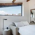 Maison Du *